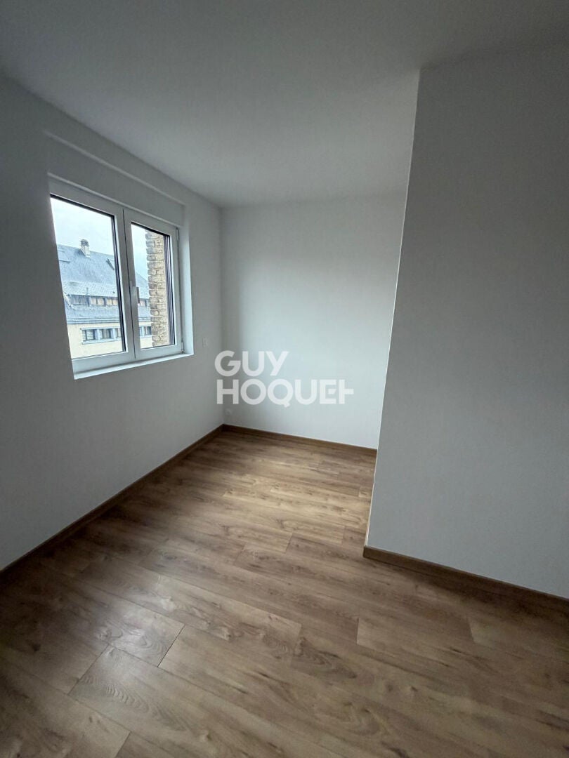 Flat Rue Pierre Brossolette in Elbeuf