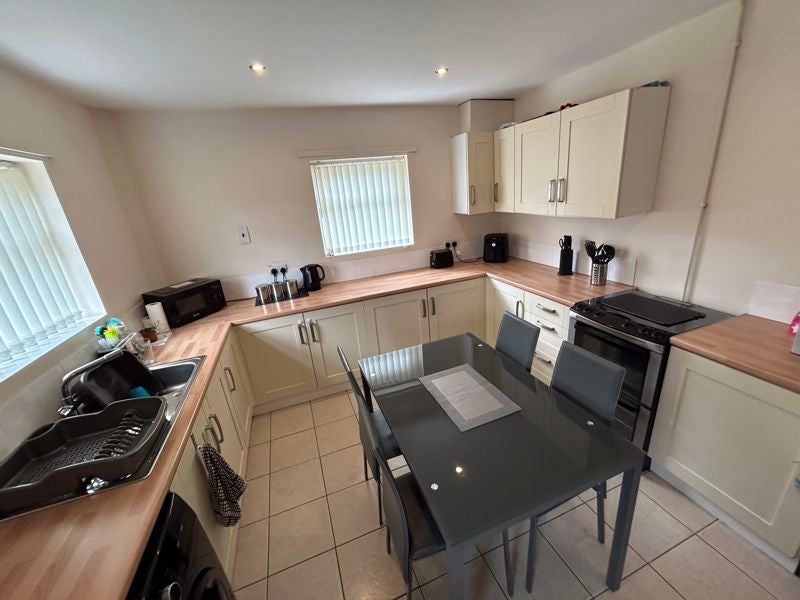 House Jesmond Grove in Stoke-on-Trent