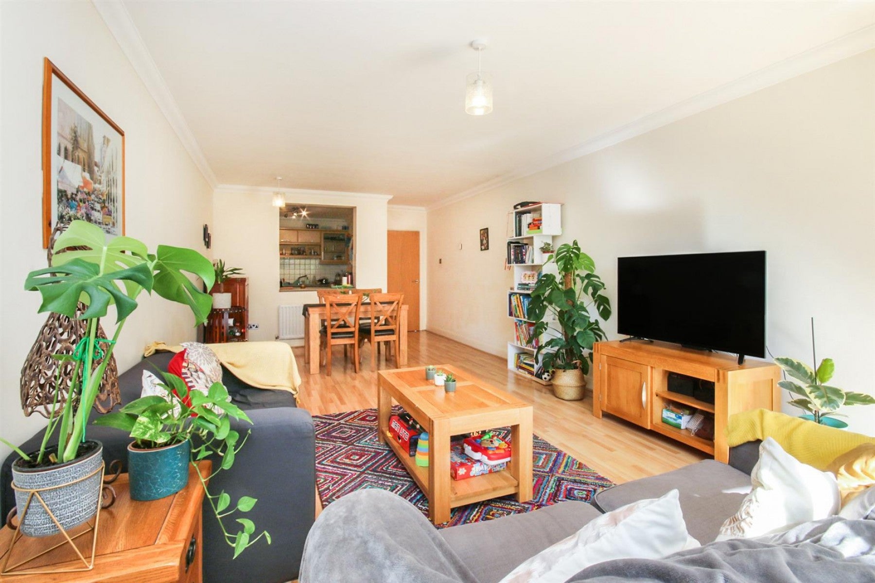 Flat Pentonville Road in Greater London