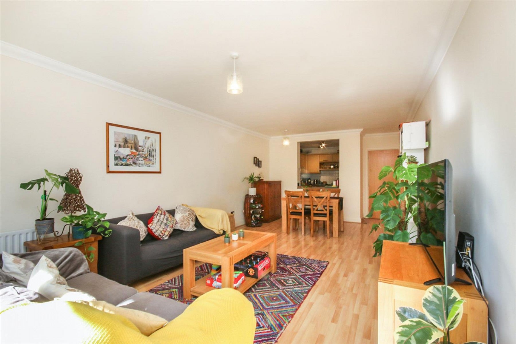 Flat Pentonville Road in Greater London