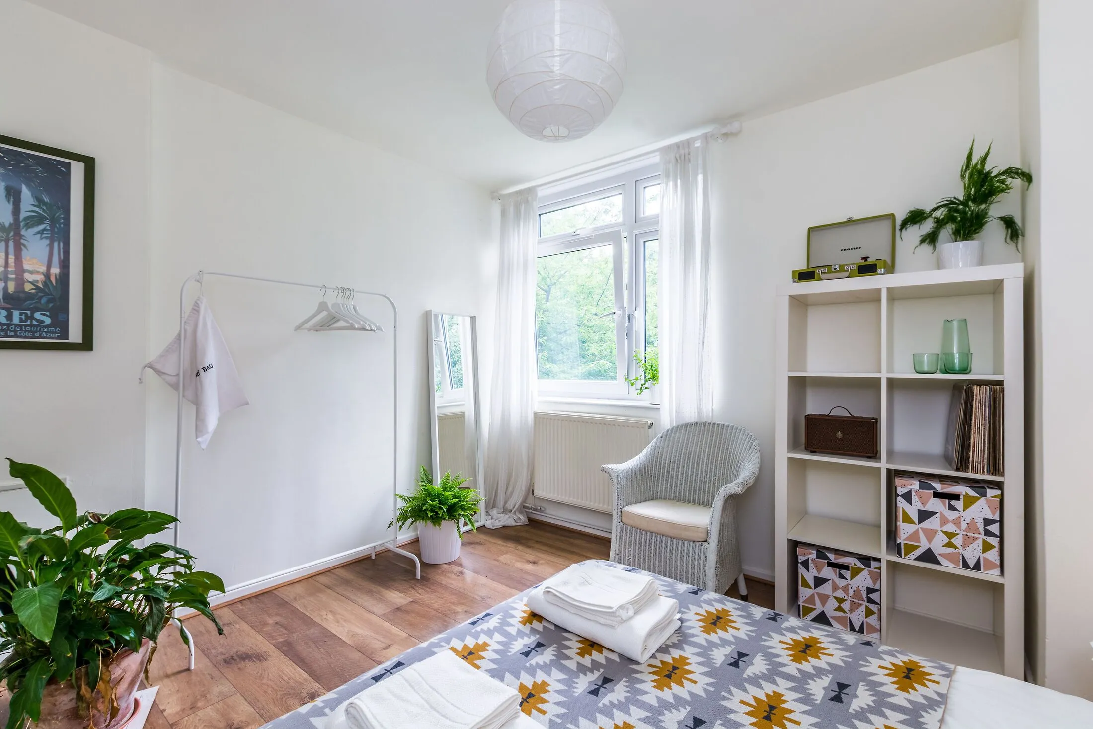 Flat Strathdon Drive in Greater London