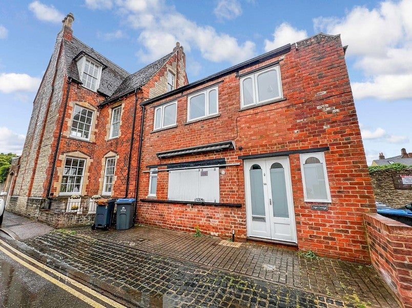 House Gloucester Place in West Oxfordshire