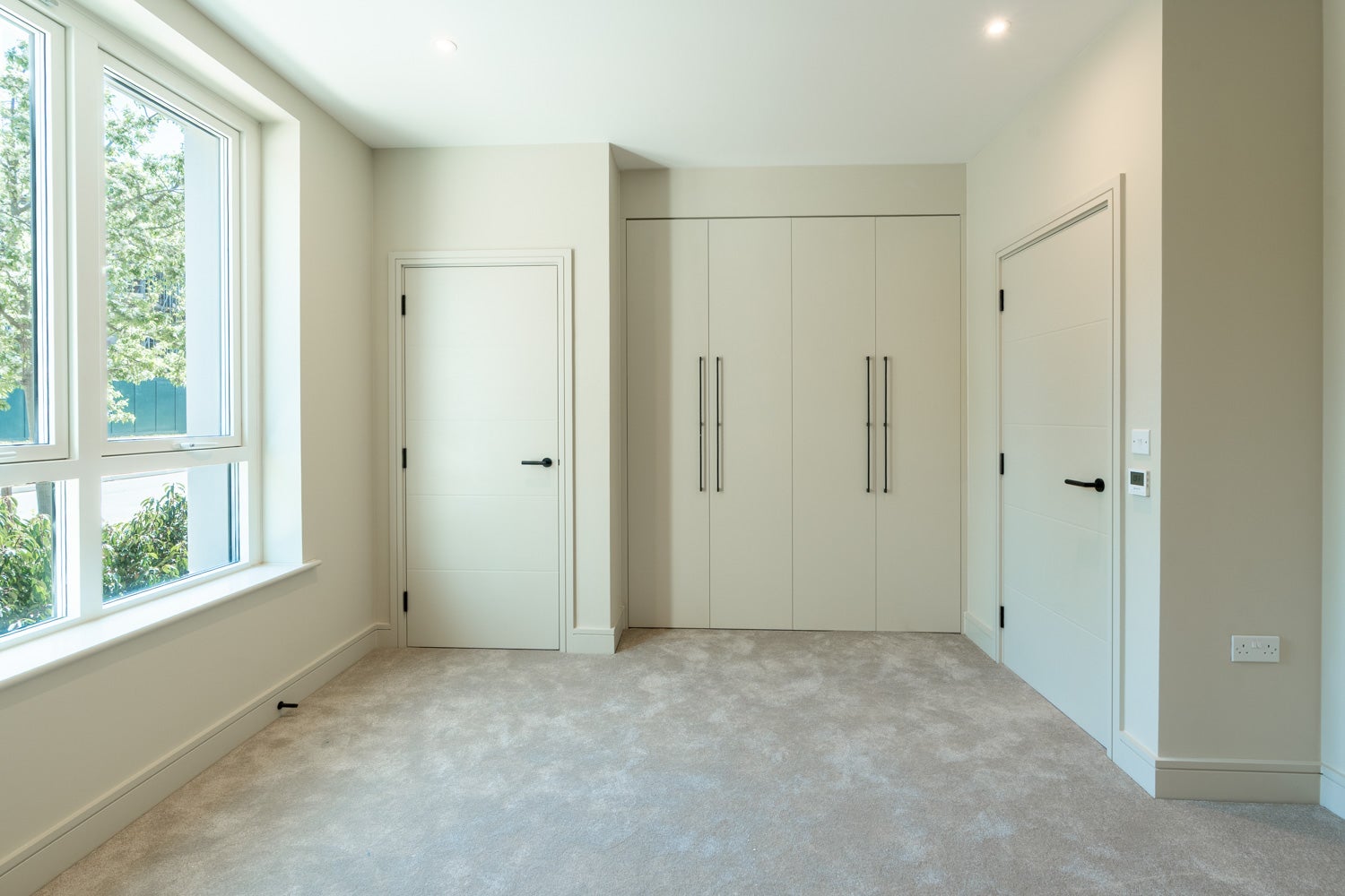 Flat Lapidge Drive in Greater London