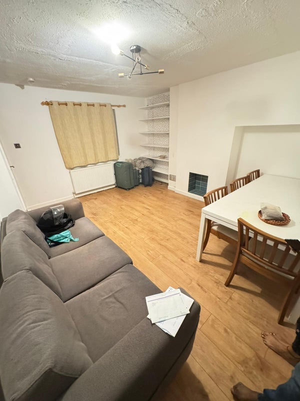Room West Avenue in Chelmsford
