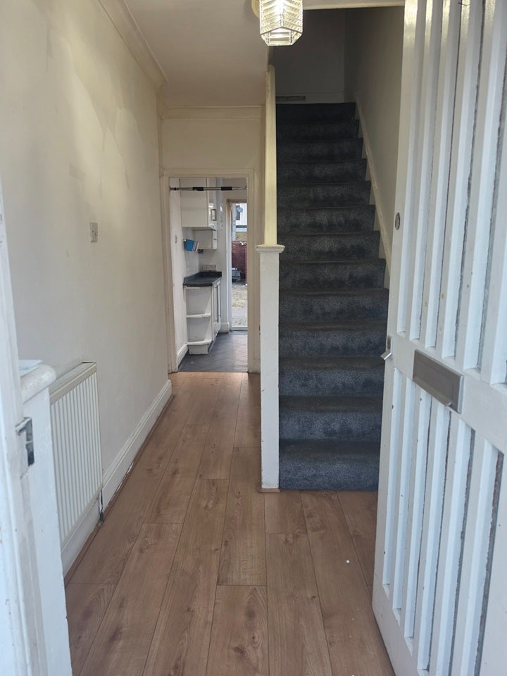 House Rosslyn Avenue in Greater London