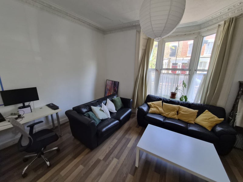 Room Mulkern Road in Greater London