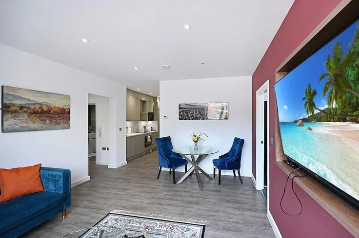 Flat Wardle Place in Milton Keynes