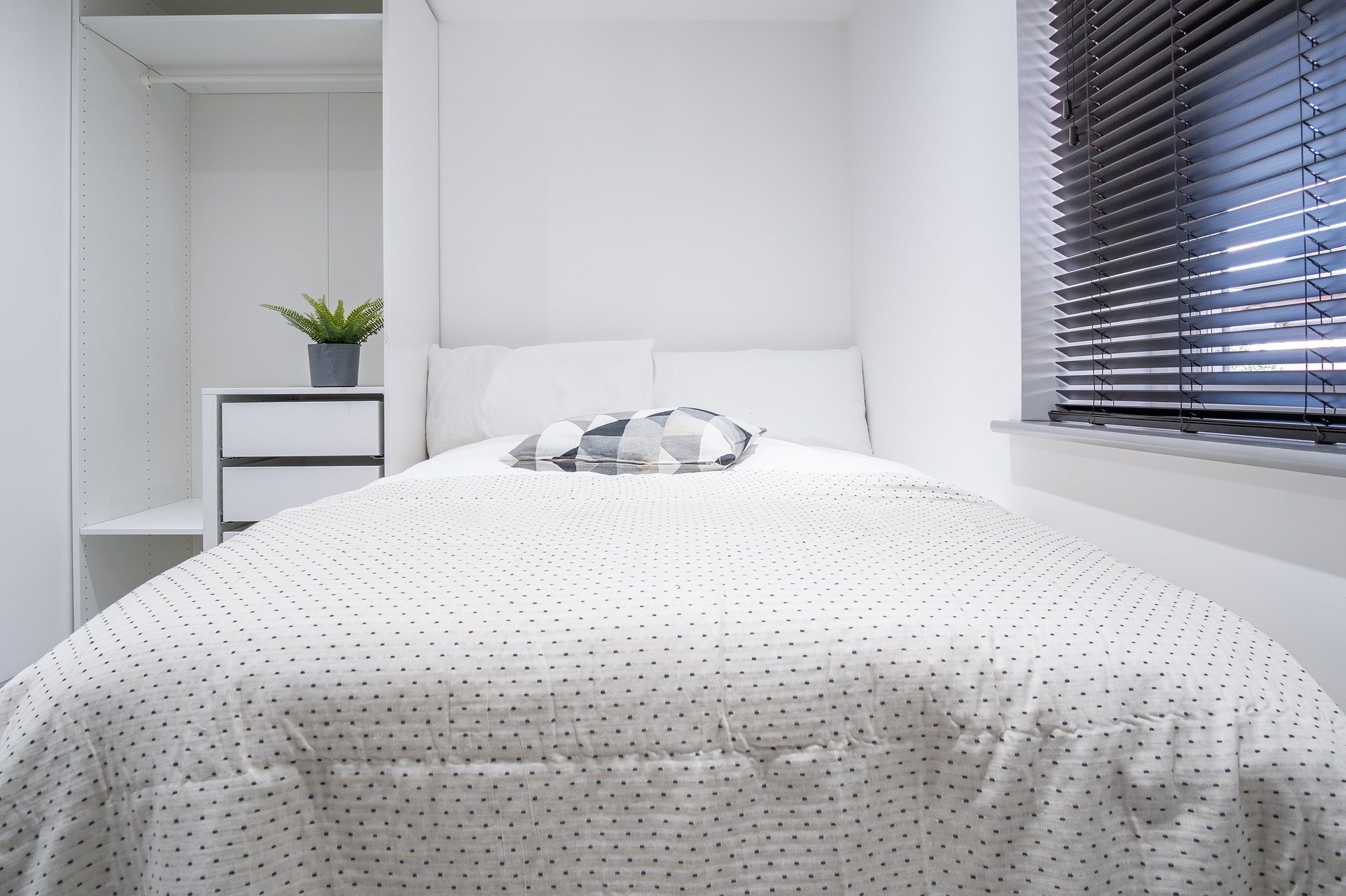 Room Coulson Road in Lincoln
