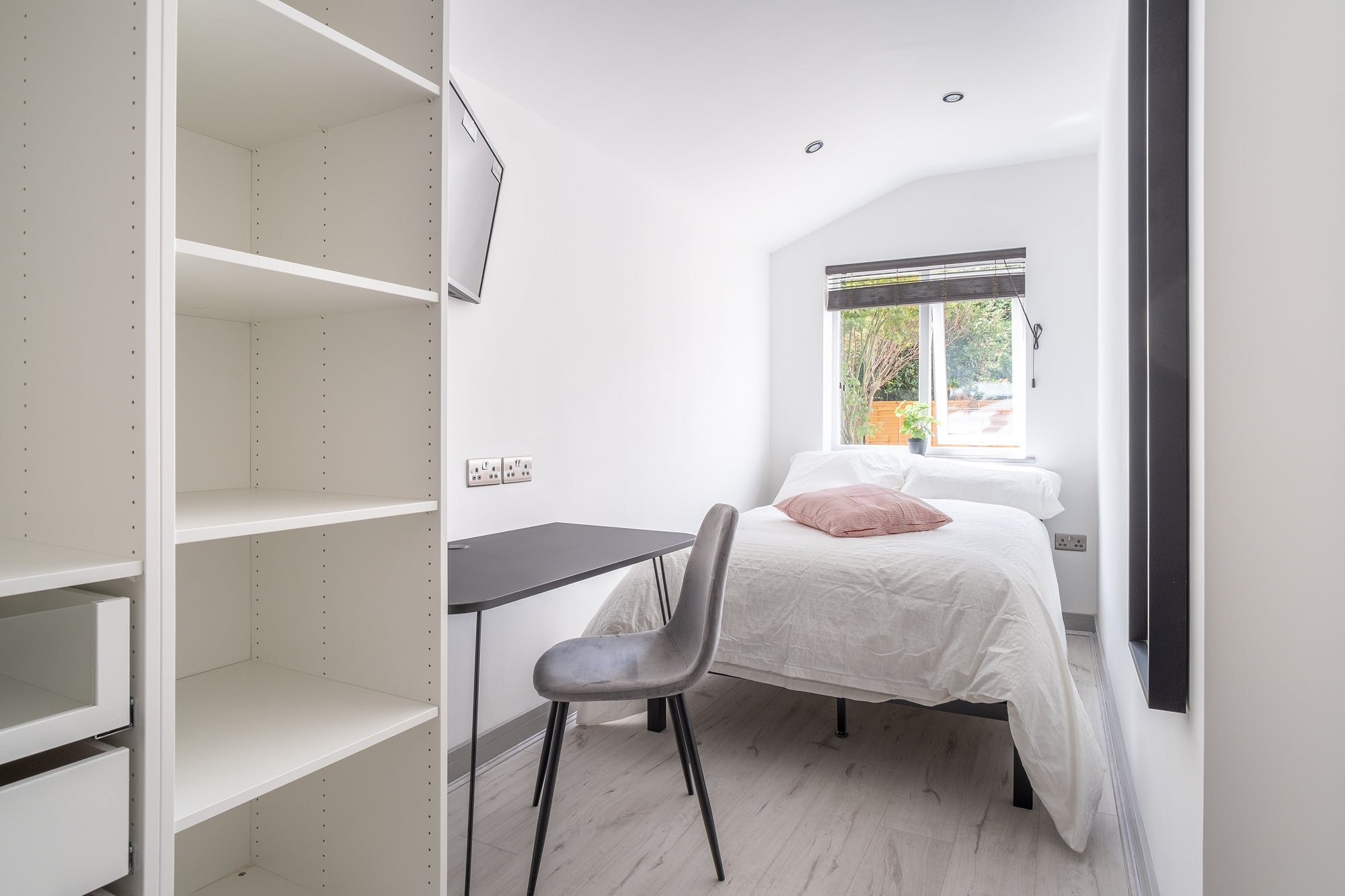 Room Coulson Road in Lincoln