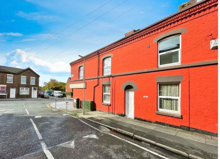 Flat Grace Street in Liverpool