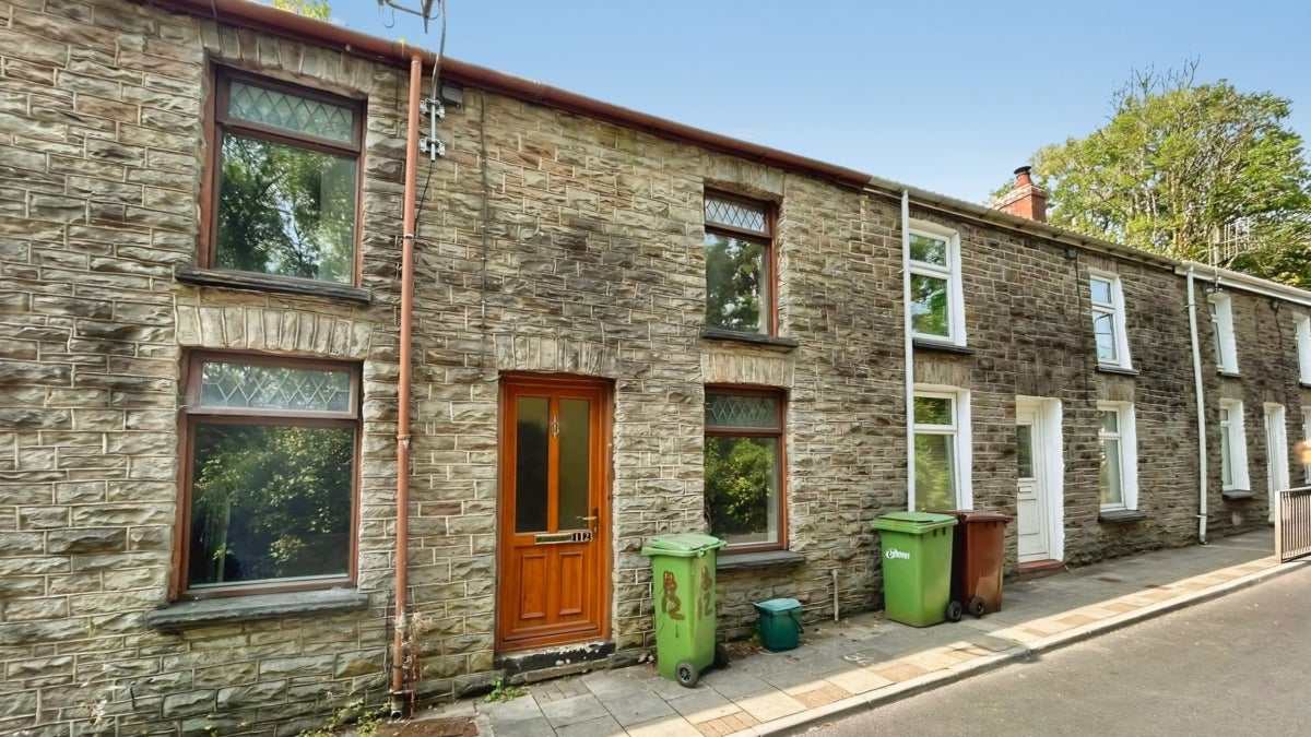 House Factory Road in Bargoed