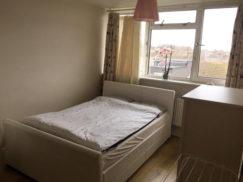 Room West Ham Lane in Greater London
