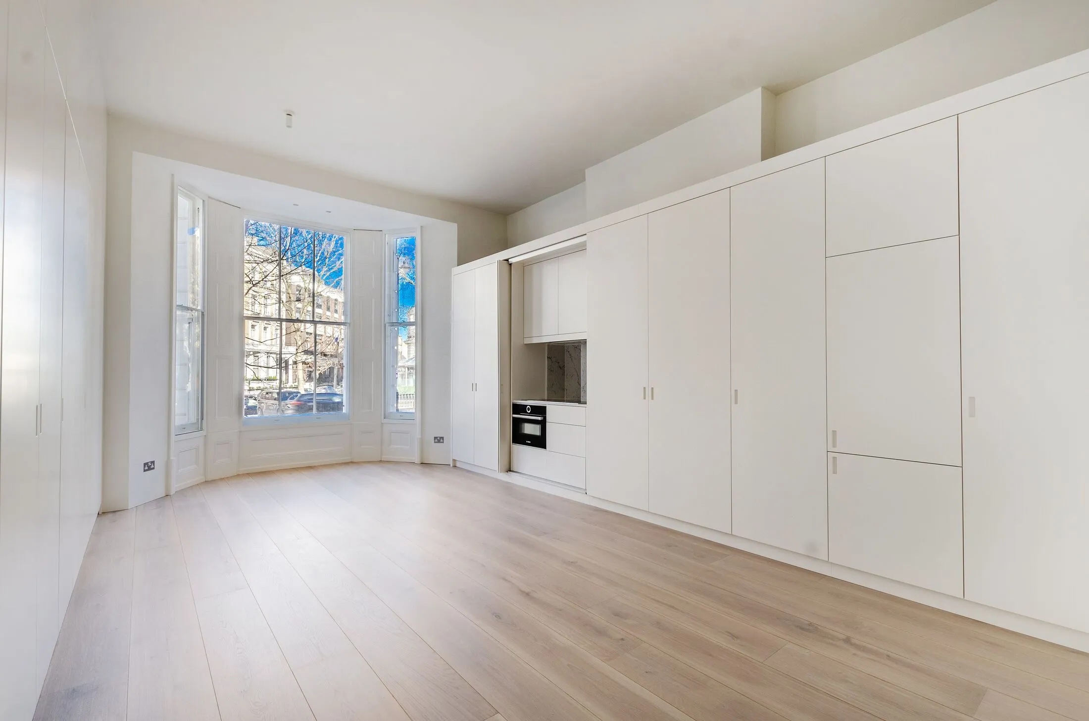 Flat Knaresborough Place in Greater London