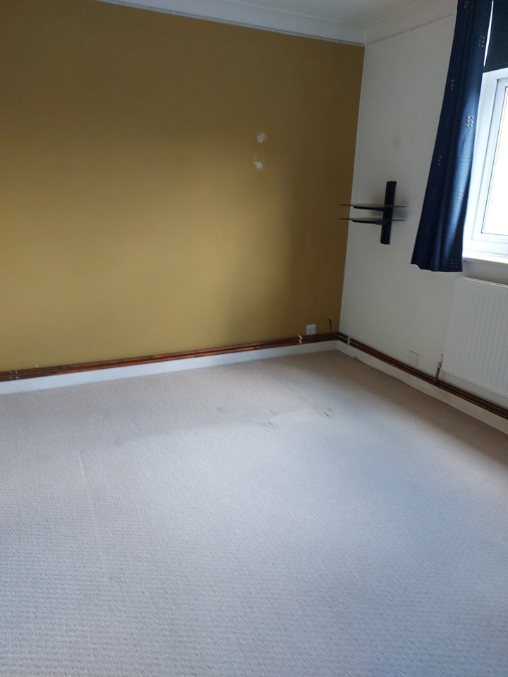 Room Stirling Avenue in Aylesbury