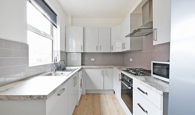 Flat Cowlishaw Road in Sheffield