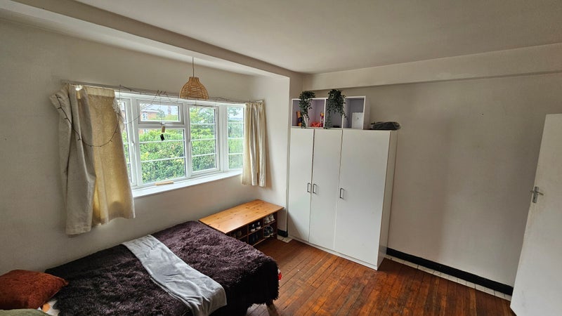 Room Seven Sisters Road in Greater London