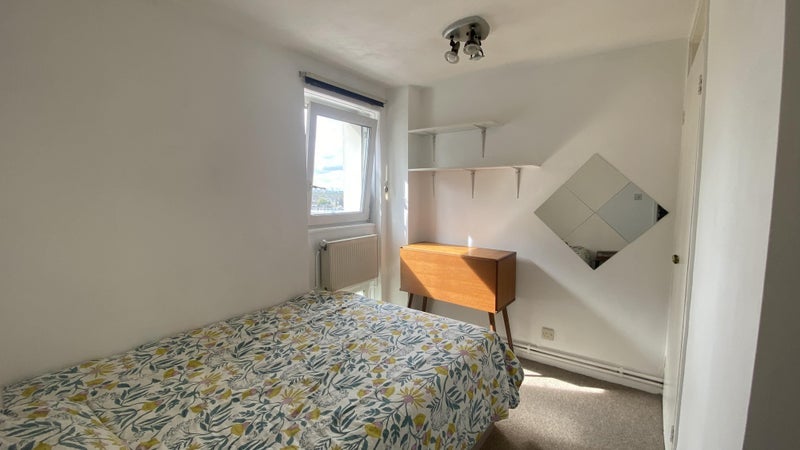 Room Westbourne Park Road in Greater London