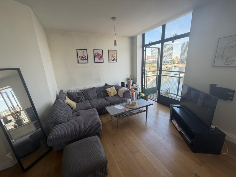 Room Capulet Mews in Greater London