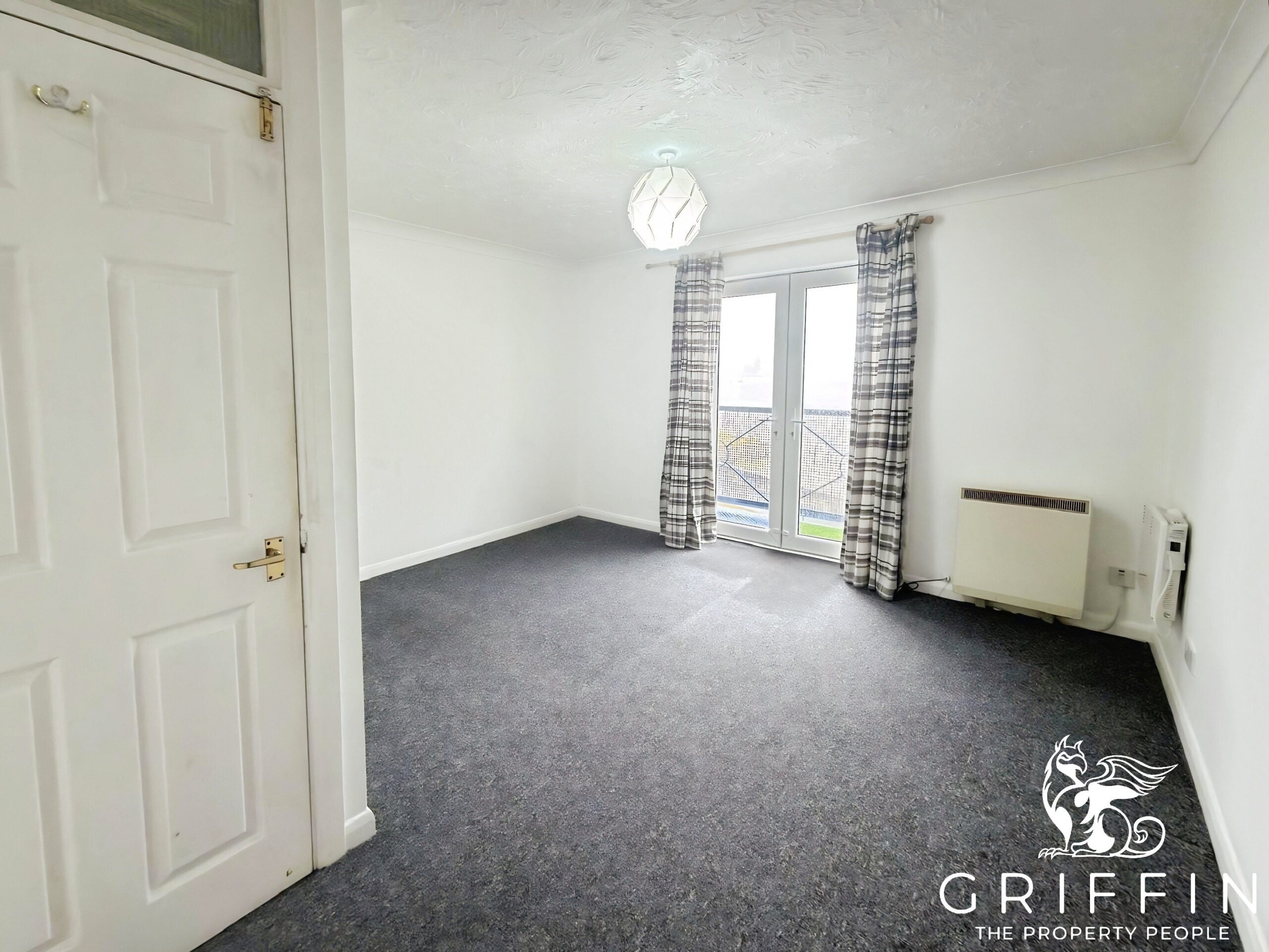 Flat Astley in Grays