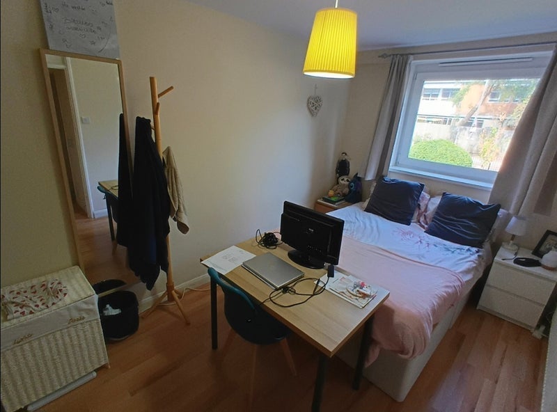 Room Lydney Close in Greater London