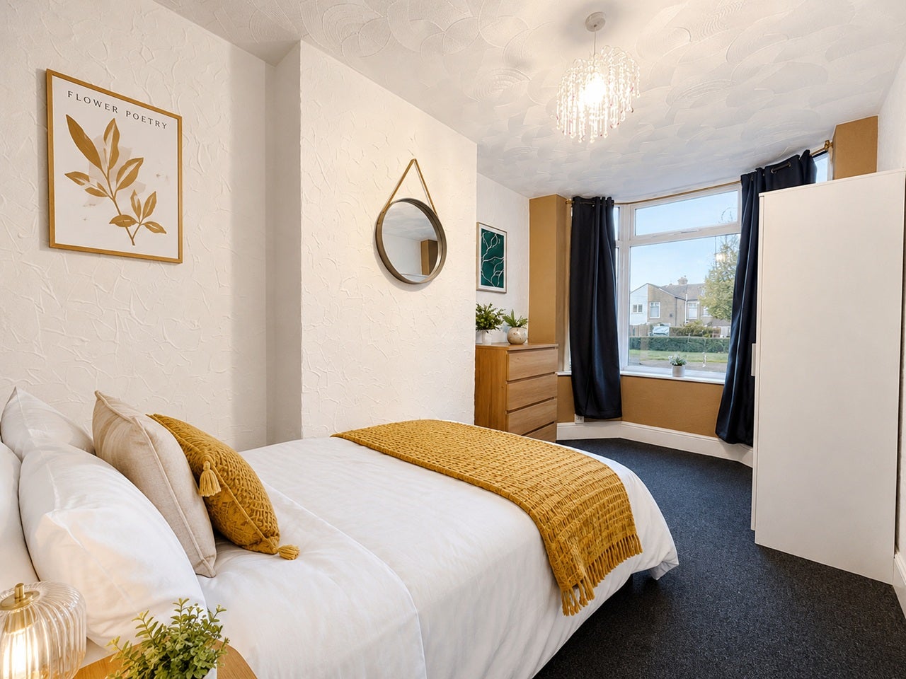 Room Hester Road in Portsmouth