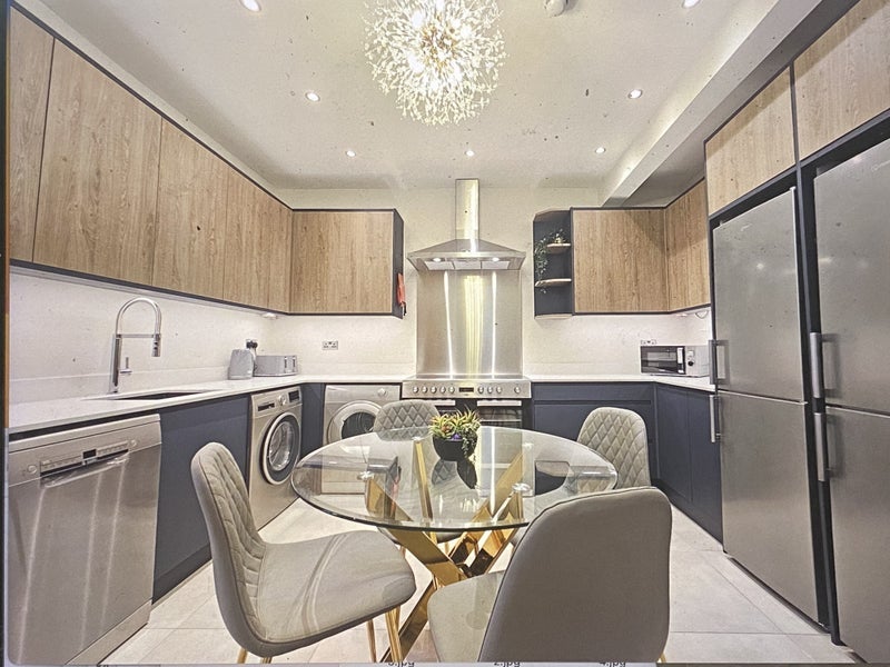 Room Brailsford Road in Manchester