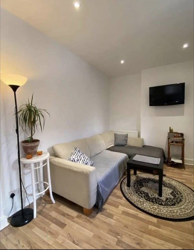 Room Friendly Place in Greater London