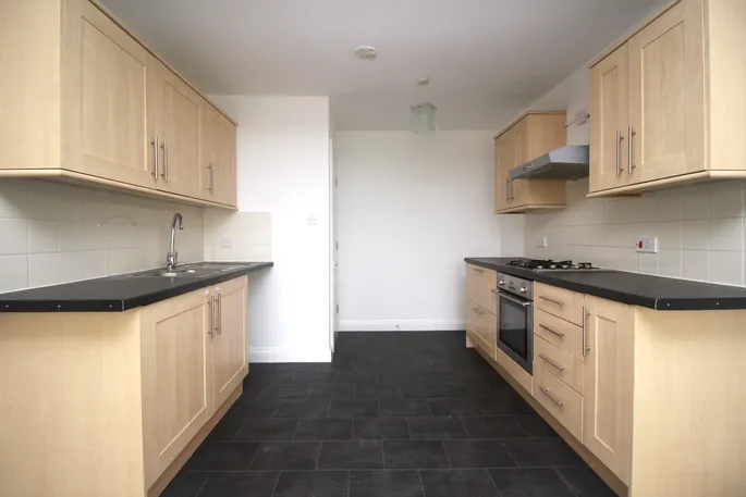 Flat North Approach in Watford