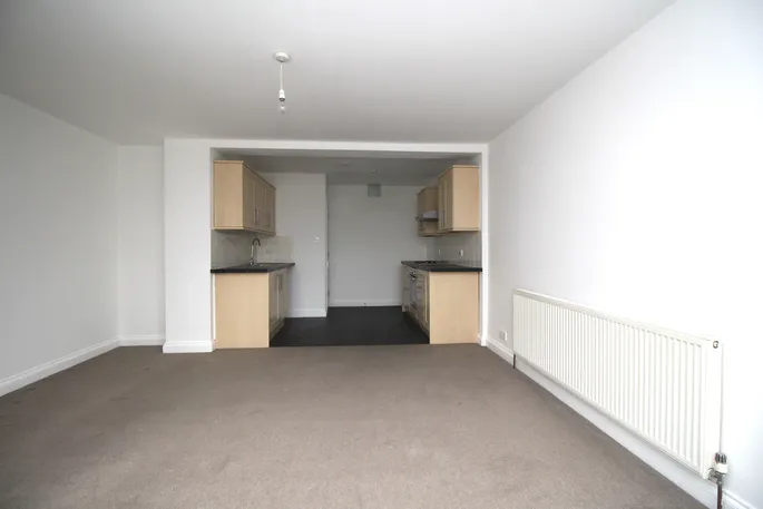 Flat North Approach in Watford