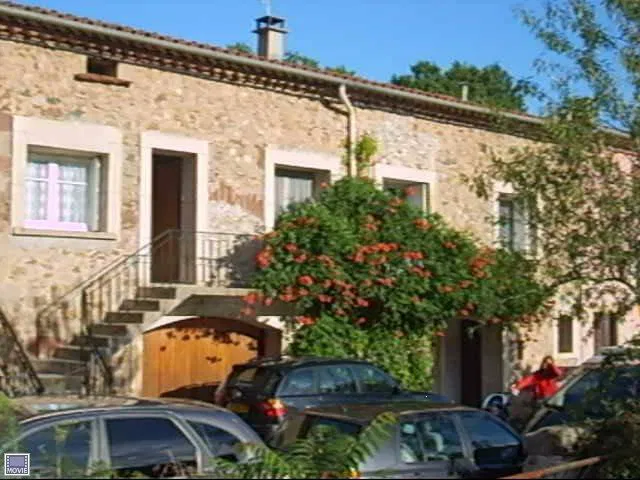 House Route de Taillevent in Lunas-les-Châteaux