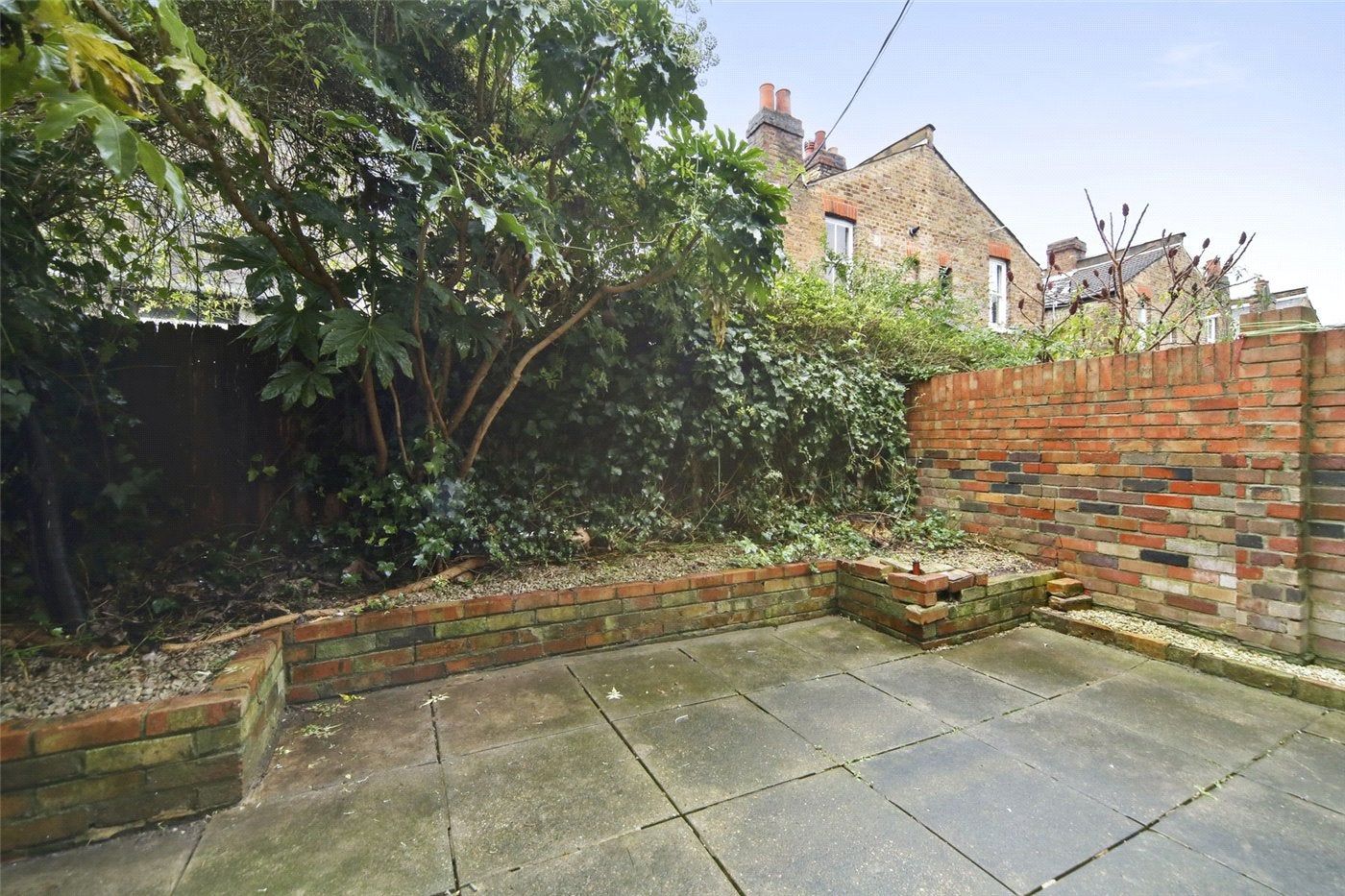 Flat Collingbourne Road in Greater London