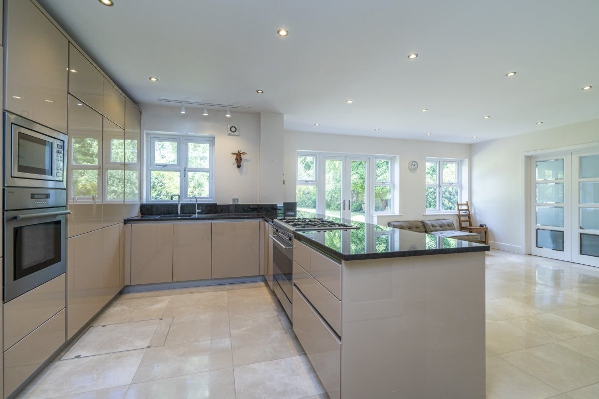 House Williams Way in Hertsmere