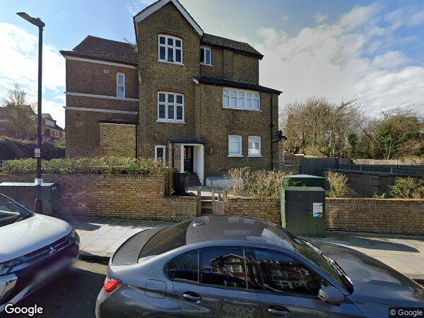 Flat Muswell Road in Greater London