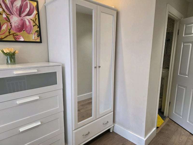 Room Basing Hill in Greater London