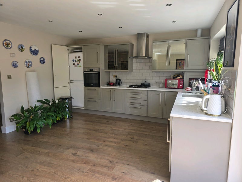 Room Basing Hill in Greater London