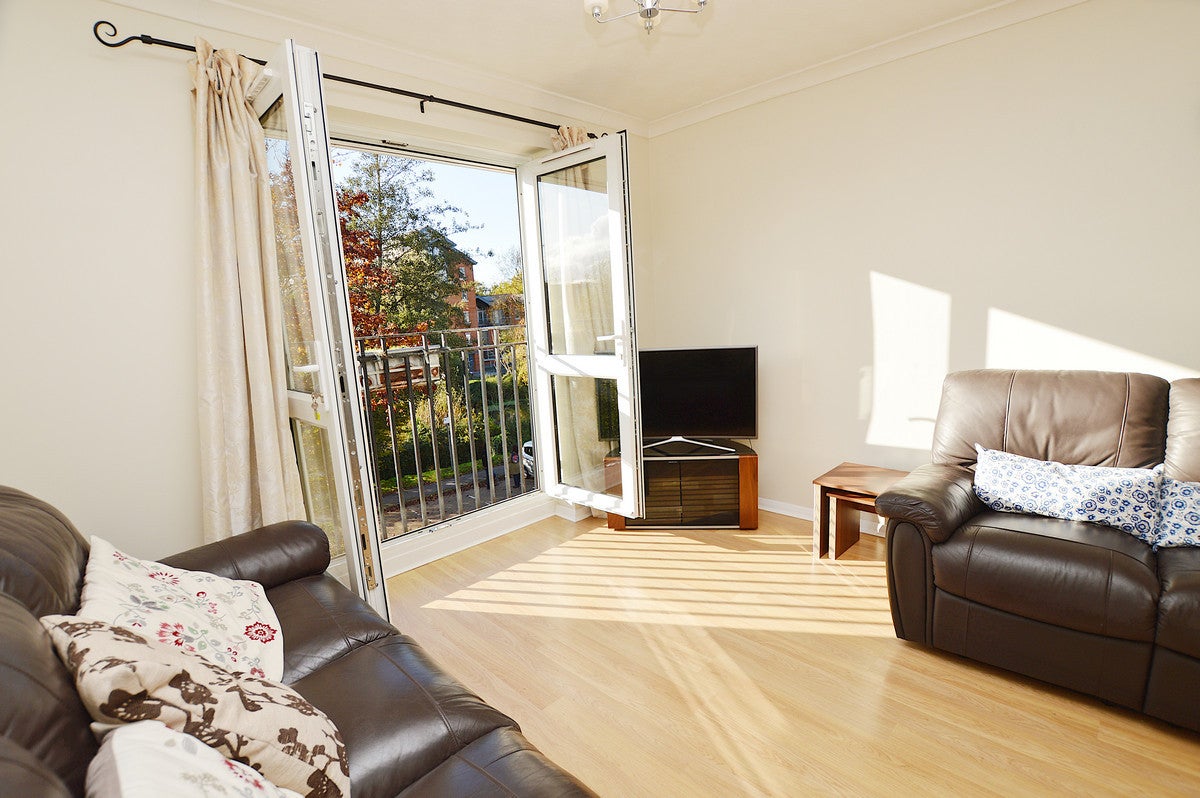 Flat Victoria Chase in Colchester