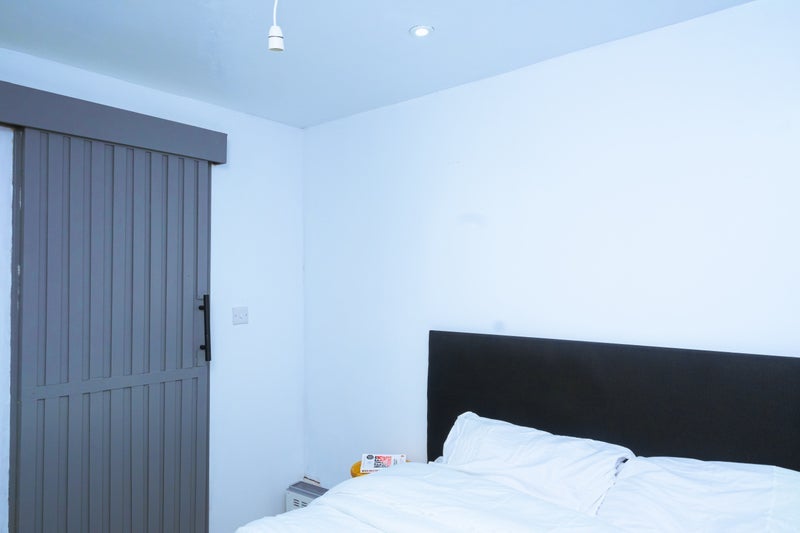 Room Findochty Street in Glasgow