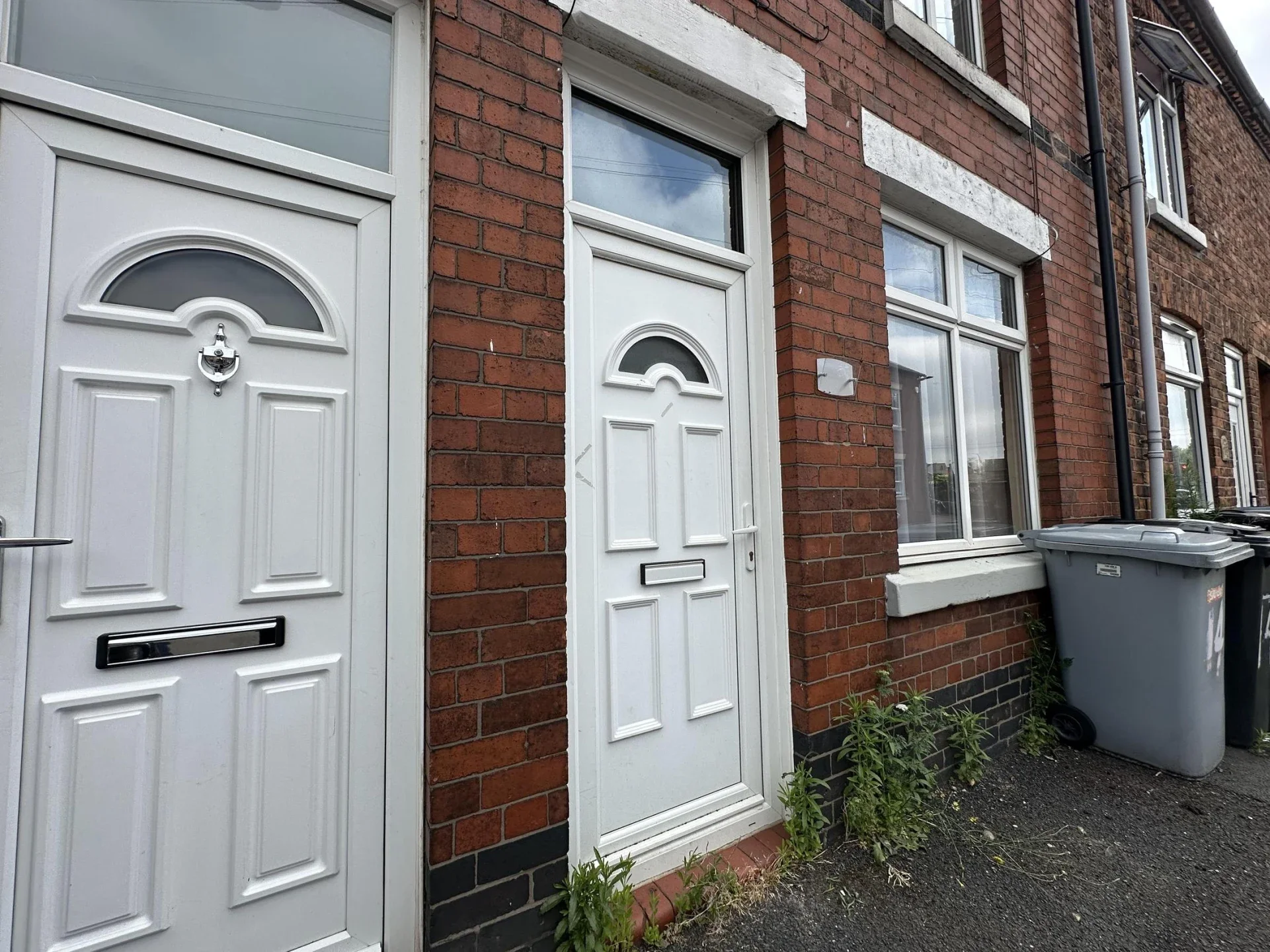 House Market Close in Crewe