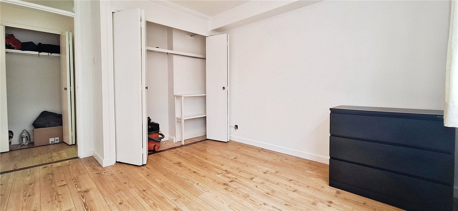 Flat Harriers Close in Greater London