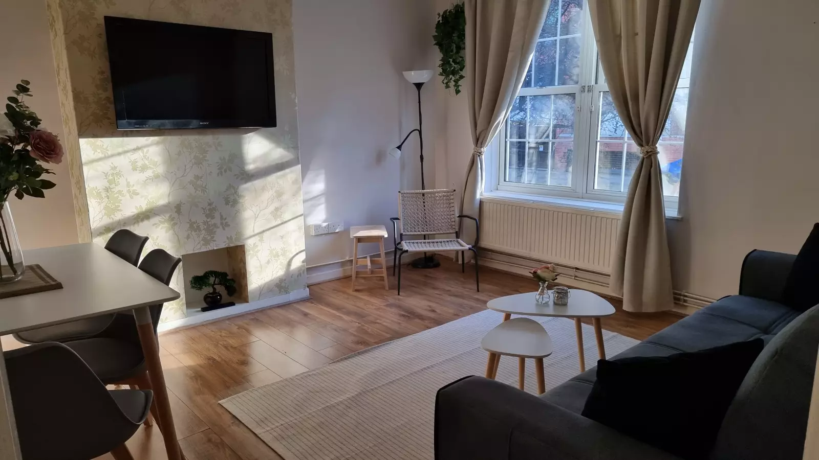 Flat Manchester Road in Greater London