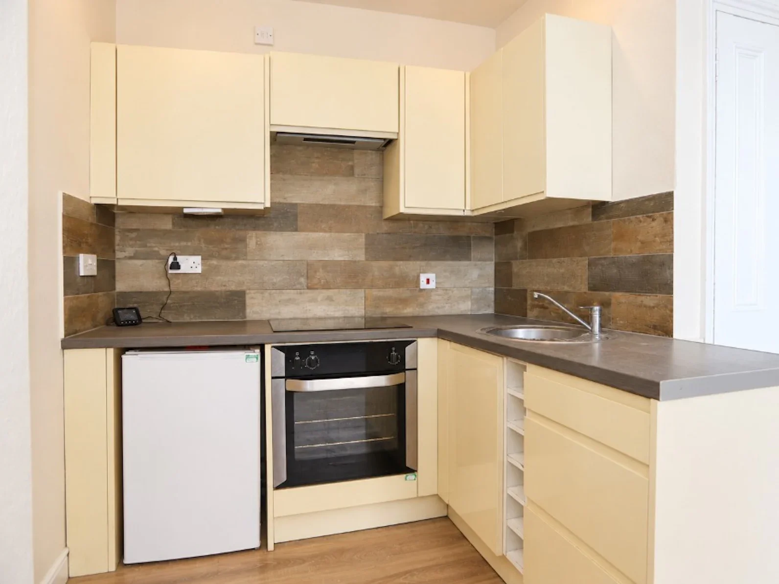 Flat Halmyre Street in City of Edinburgh