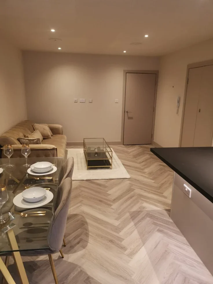 House Lyric Mews in Greater London