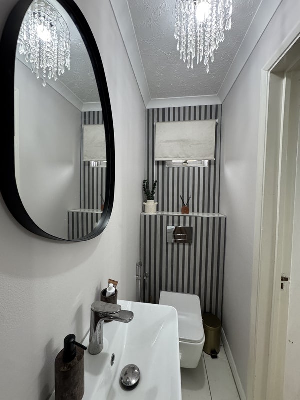 Room Watersmeet Way in Greater London
