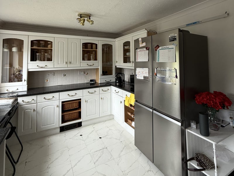 Room Watersmeet Way in Greater London