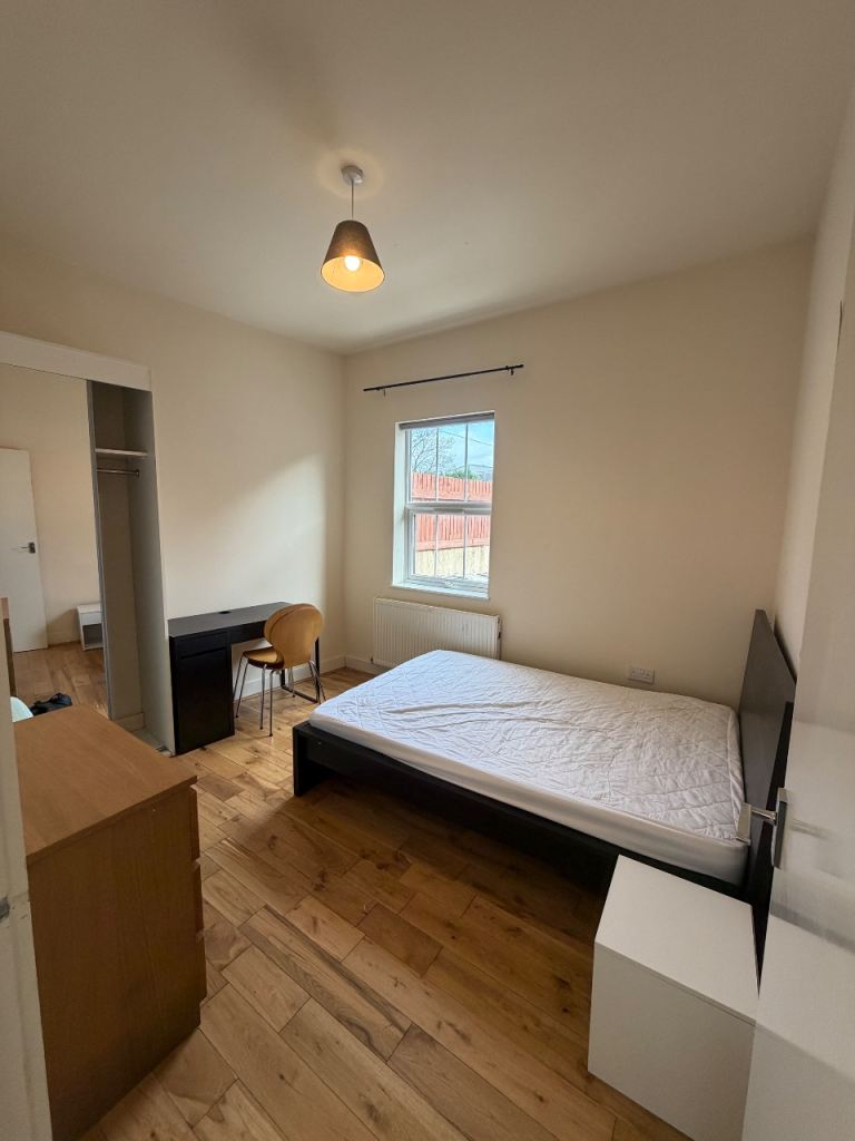 Flat Waverley Street in Nottingham