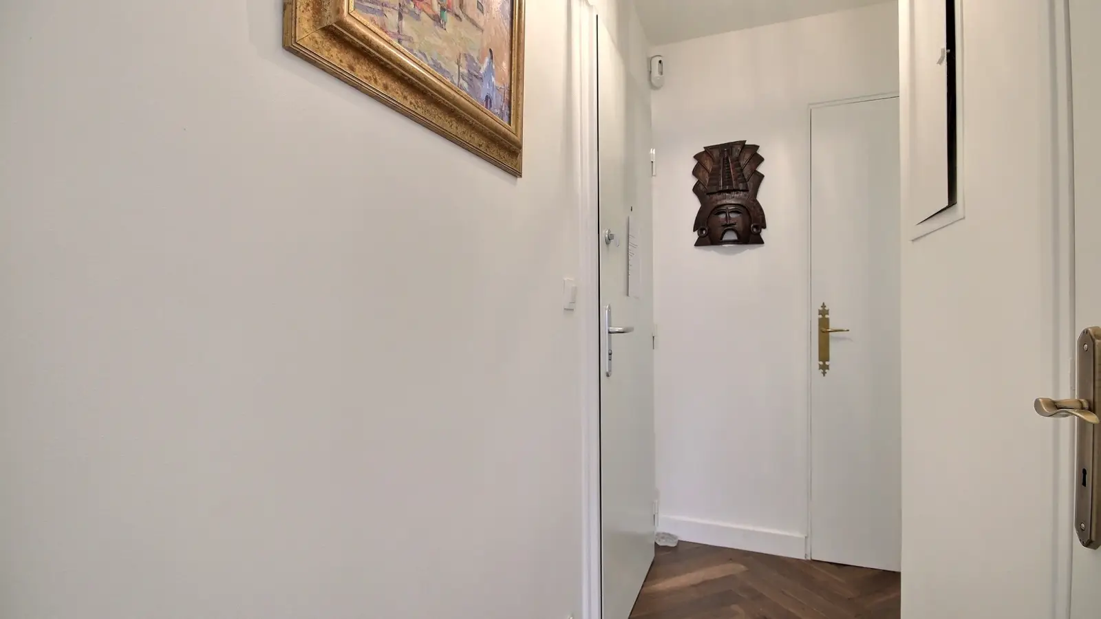 Flat Rue Augereau in Paris