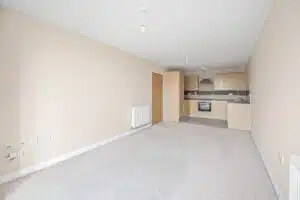 Flat Worton Road in Greater London