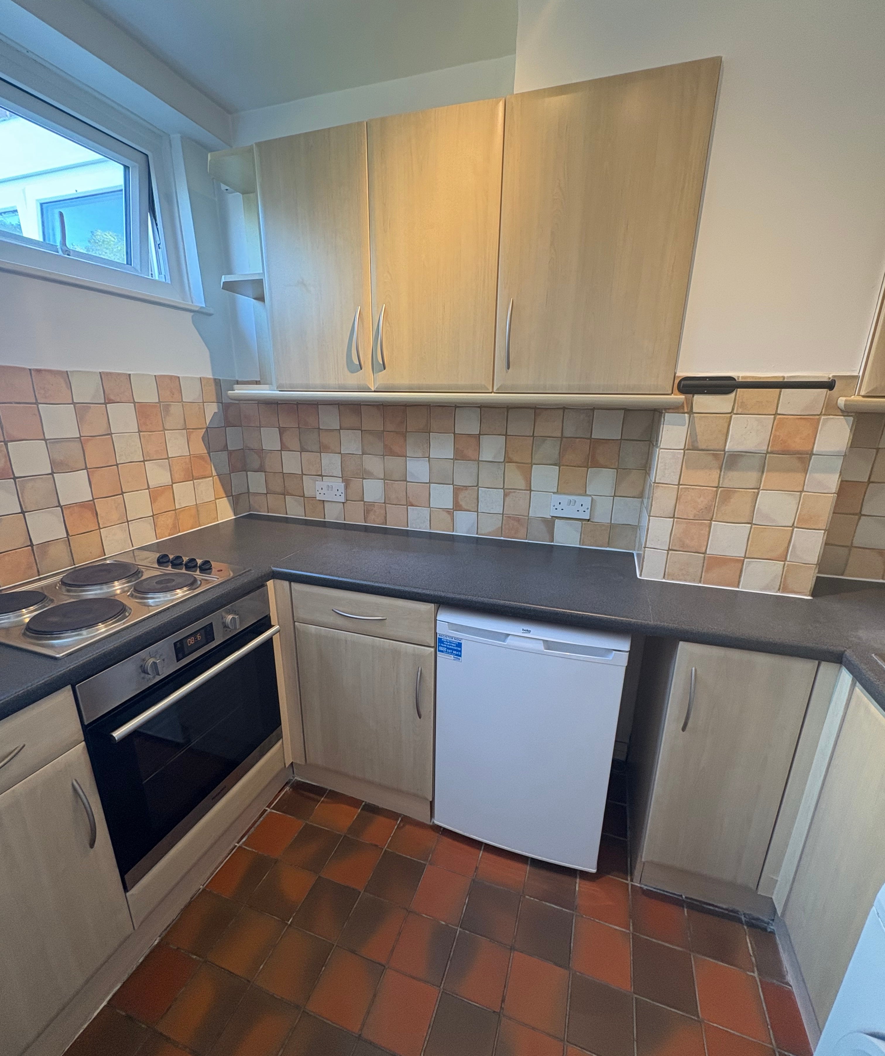 Flat Sweyn Place in Greater London