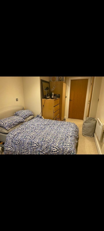 Room Armouries Way in Leeds