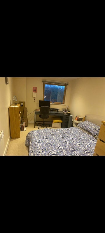 Room Armouries Way in Leeds